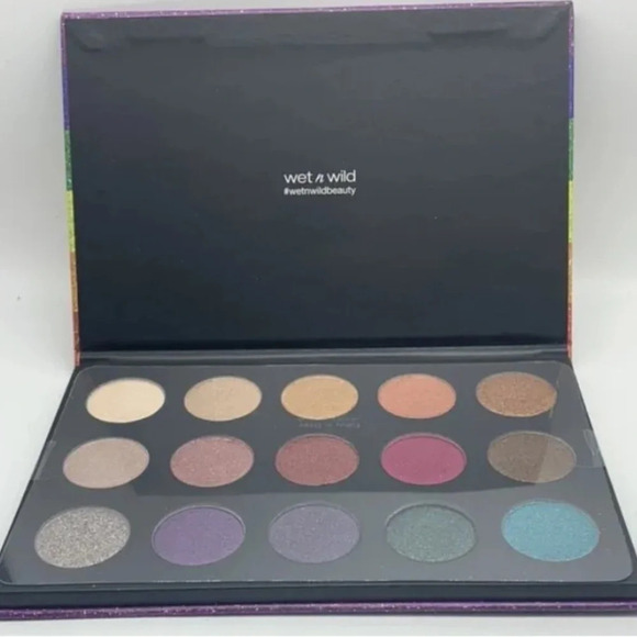 WET N WILD PRIDE Ltd Edition Rainbow Eyeshadow Palette PRIDE LGBTQIA
NEW NIP NWT - Picture 2 of 3